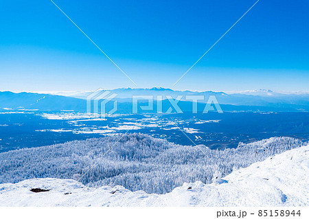 【冬素材】冬の北横岳登山風景【長野県】 85158944