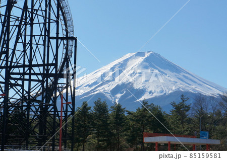 富士山　富士急ハイランド入口 85159581