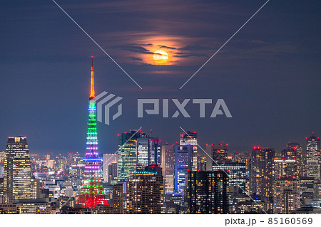 《東京都》東京都市夜景・満月の夜 85160569