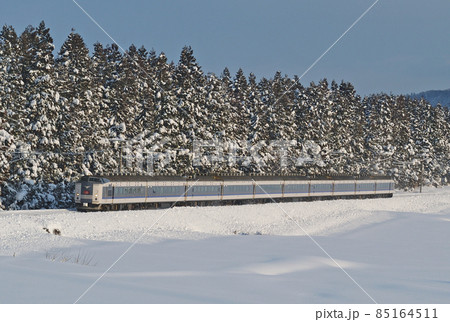 信越本線 二本木-関山 JR西日本 583系 B04編成(京都) シュプール 信越本線 二本木-関山 JR西日本 583系 B04編成(京都) シュプール 85164511