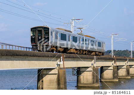 817系　小丸川鉄橋　日豊本線　普通列車 85164611