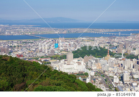 徳島県　眉山から徳島市街・淡路島・沼島方面を望む 85164978