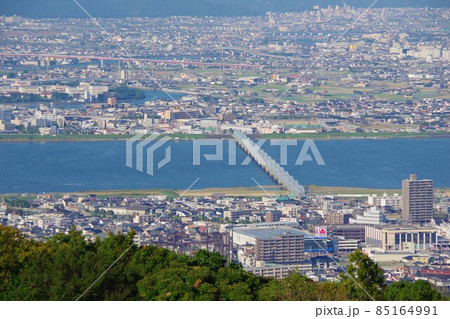 徳島県　眉山から吉野川橋周辺を望む 85164991