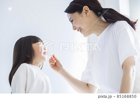 歯磨き 85168850