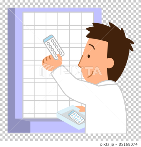 薬を調剤する薬剤師の男性1 85169074