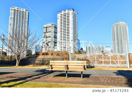高島水際線公園よりポートサイド地区方面を望む(神奈川県横浜市)【2021.12】 高島水際線公園よりポートサイド地区方面を望む(神奈川県横浜市)【2021.12】 85173283