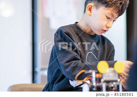 子供 一人 1人 85180501