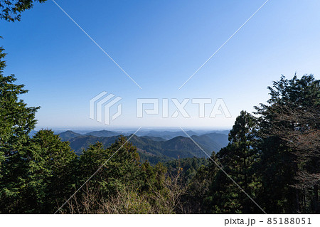 子ノ権現の境内から見た東京都街(奥武蔵) 子ノ権現の境内から見た東京都街(奥武蔵) 85188051