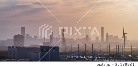京浜工業地帯の産業夕景【神奈川県・川崎市】 85189931