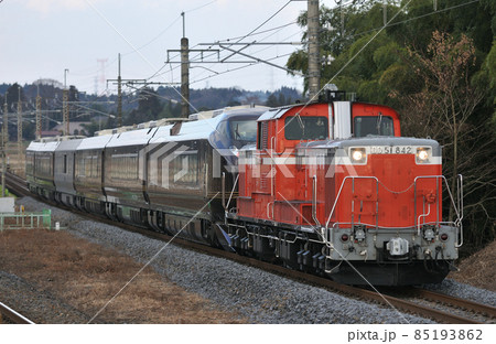 東北本線　片岡－蒲須坂　JR東日本　DD51-842（高崎）＋E655系（尾久）＋TR（東京） 85193862