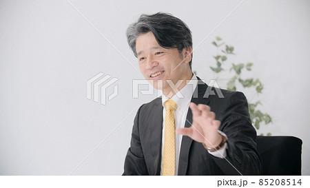 ビジネスマン　対談　インタビュー 85208514