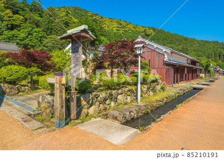 福井県　重要伝統的建造物群保存地区　熊川宿の町並み 85210191