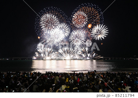 夜空 花火 観光地 85211794