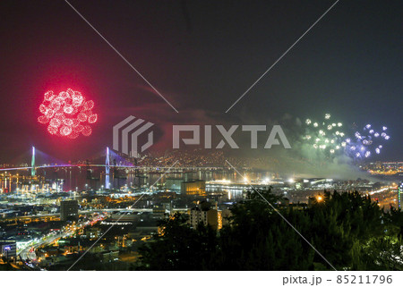 夜空 花火 観光地 85211796