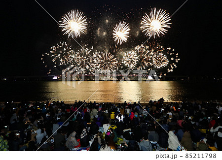 夜空 花火 観光地 85211798