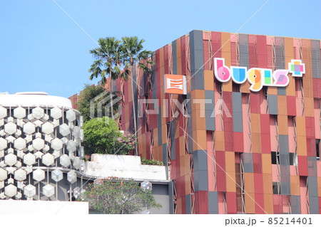 ブギスエリアのショッピングスポット bugis+ショッピングモール ブギスエリアのショッピングスポット bugis+ショッピングモール 85214401
