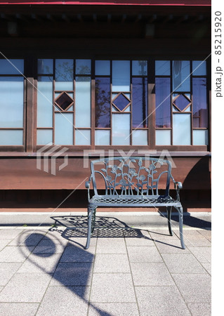 北海道 函館 古民家とベンチ 北海道 函館 古民家とベンチ 85215920