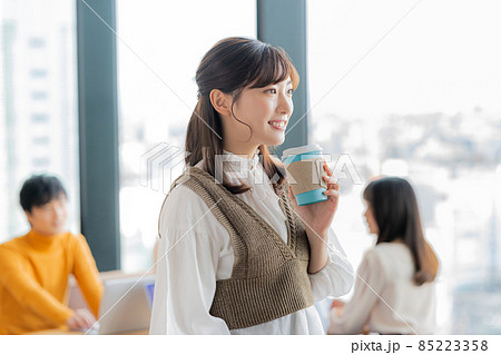 大学生 85223358