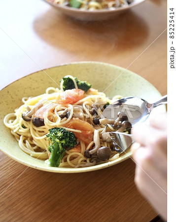 パスタ 食事 パスタ 食事 85225414