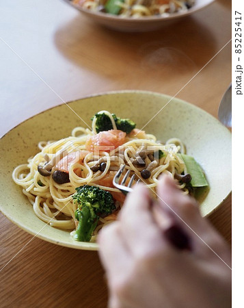 パスタ 食事 パスタ 食事 85225417