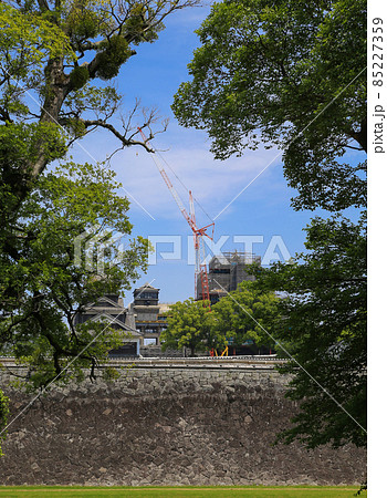 再建中の熊本城 85227359