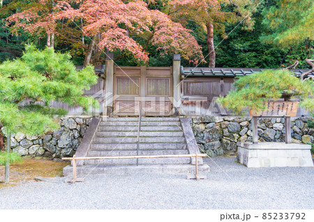 孝明天皇後月輪東山陵　英照皇太后後月輪東北陵 85233792