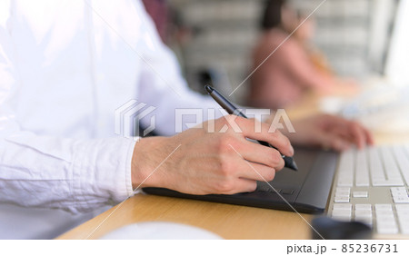 クリエイター 85236731