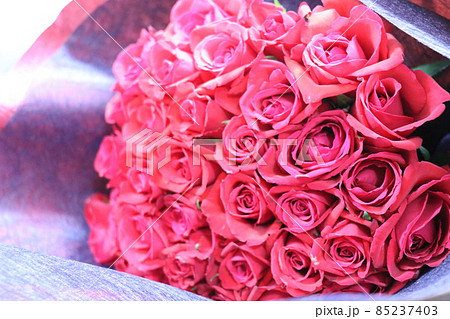 赤いバラ バラの花束 赤いバラの花束 85237403