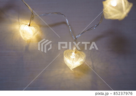 透かしほおずきの手作りランプ 85237976