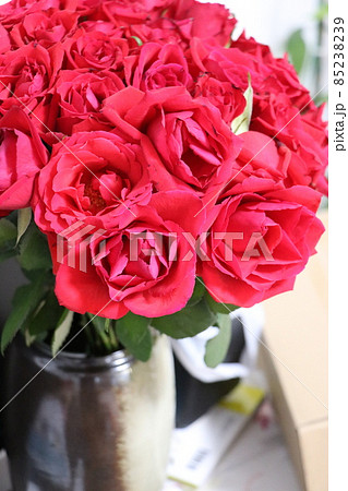 赤いバラ バラの花束 赤いバラの花束 赤いバラ バラの花束 赤いバラの花束 85238239