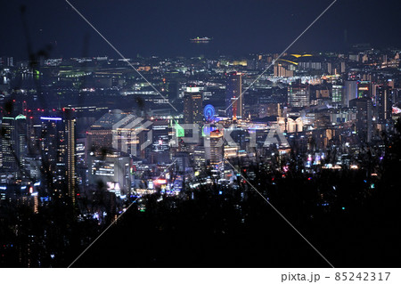 摩耶ケーブル駅付近よりの神戸中心街の夜景 摩耶ケーブル駅付近よりの神戸中心街の夜景 85242317