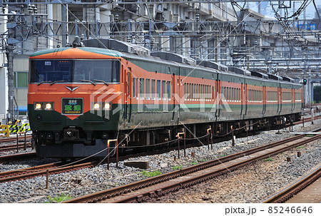 東北本線 田端-赤羽 JR東日本 185系 OM03編成(大宮) 草津 東北本線 田端-赤羽 JR東日本 185系 OM03編成(大宮) 草津 85246646