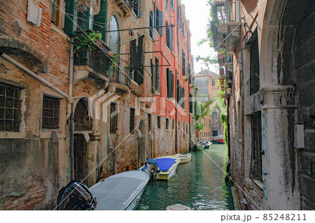 【ヴェネツィア】街並み　水路 85248211