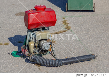 Gas Powered Mist Duster Gas Powered Mist Duster 85249347