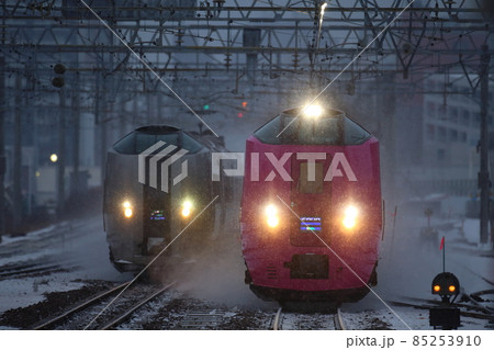 苗穂併走 85253910