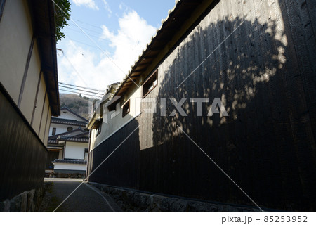 宿場町平福　街道の瓜生原家　兵庫県佐用町 85253952