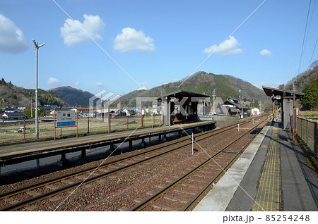 宿場町平福　智頭線の平福駅ホーム　兵庫県佐用町 85254248