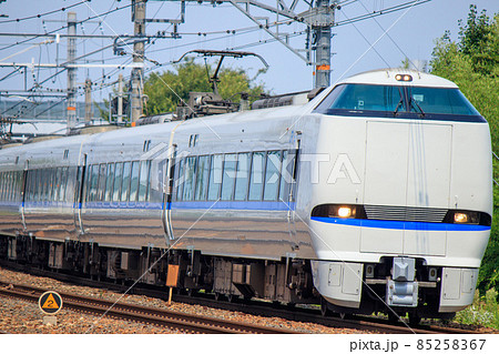 JR京都線を走行する683系特急サンダーバード 85258367