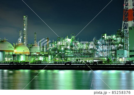 四日市市の工場夜景 85258376