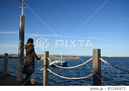 海と女性 海と女性 85260971