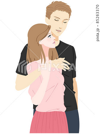 男女の寄り添う恋人同士 85263370