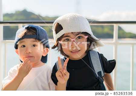 子供 男女 兄弟 子供 男女 兄弟 85263536