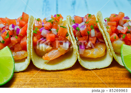 メキシコ料理の美味しいタコス 85269963