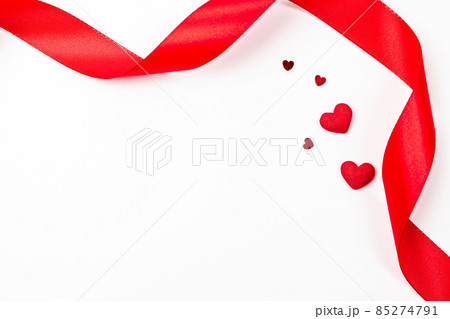 Valentines day background. Red heart, romantic gift on love white background. Valentine heart decoration for flat lay banner with copy space. Valentines day background. Red heart, romantic gift on love white background. Valentine heart decoration for flat lay banner with copy space. 85274791