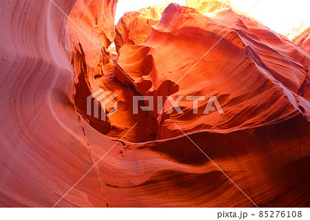 アンテロープキャニオンX（南渓谷）　アメリカアリゾナ州　ペイジ 85276108