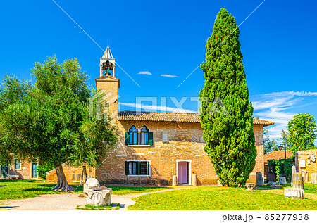 Provincial Museum of Torcello Museo Provinciale di Torcello building and Attila Throne 85277938