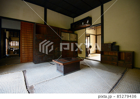 備中高梁　武家屋敷　旧折井家　座敷　岡山県高梁市 85279436