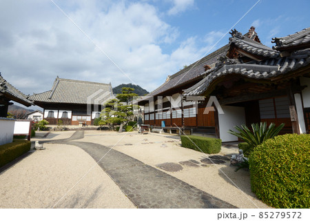 備中高梁　頼久寺　境内　岡山県高梁市 85279572