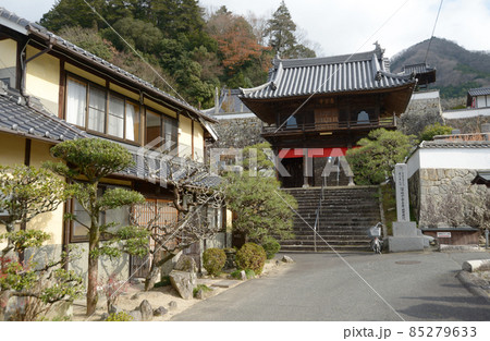 備中高梁　薬師院　山門　岡山県高梁市 85279633