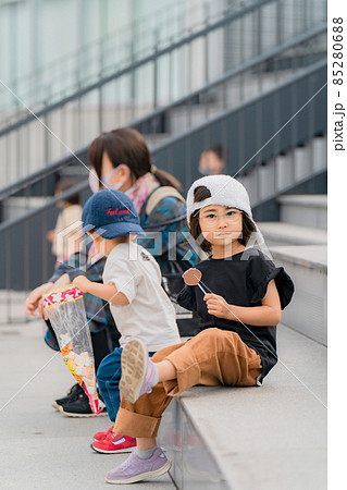 子供　メガネ　弱視 85280688